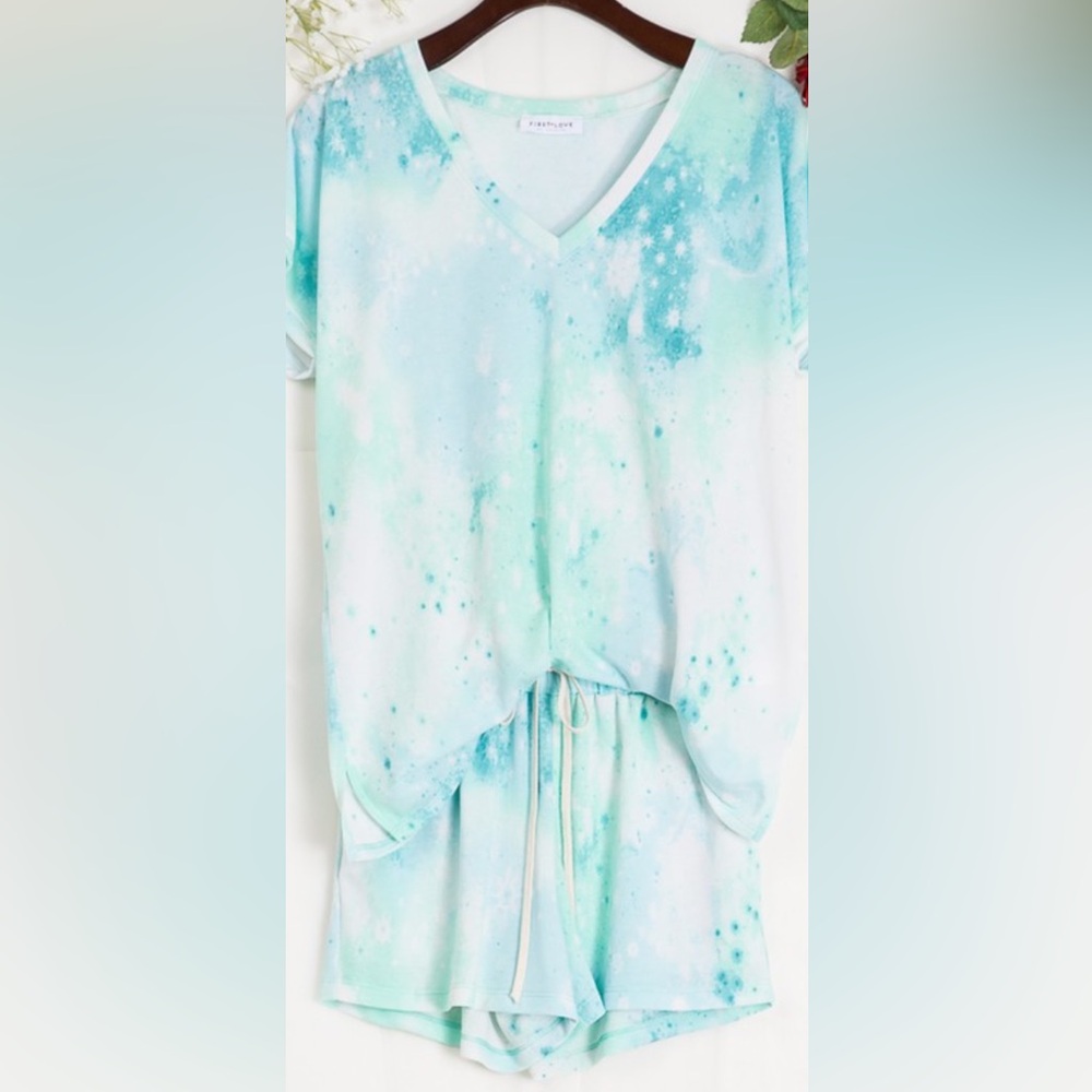 Tiedyed short set
